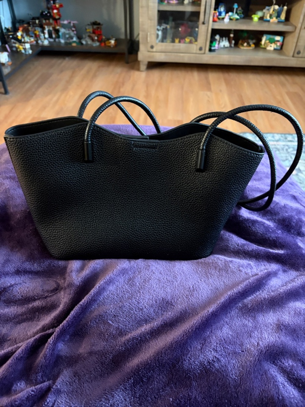 Black Women’s Tote Bag - Classic Pebbled Leather Look